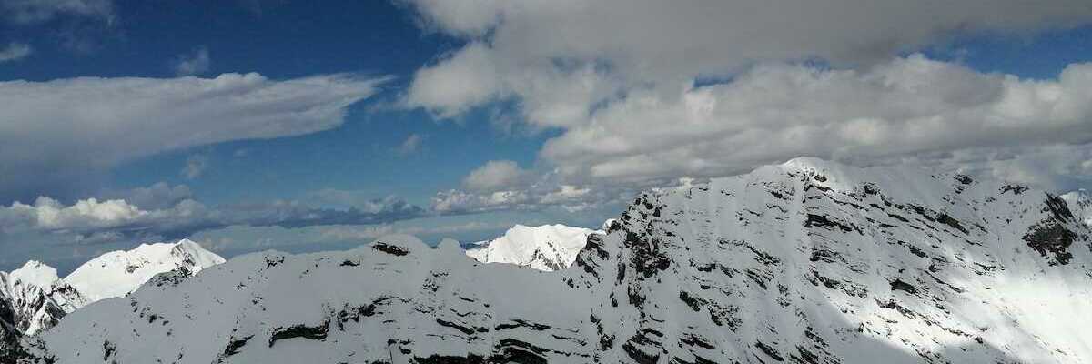 Verortung via Georeferenzierung der Kamera: Aufgenommen in der Nähe von Hall in Tirol, Österreich in 2626 Meter